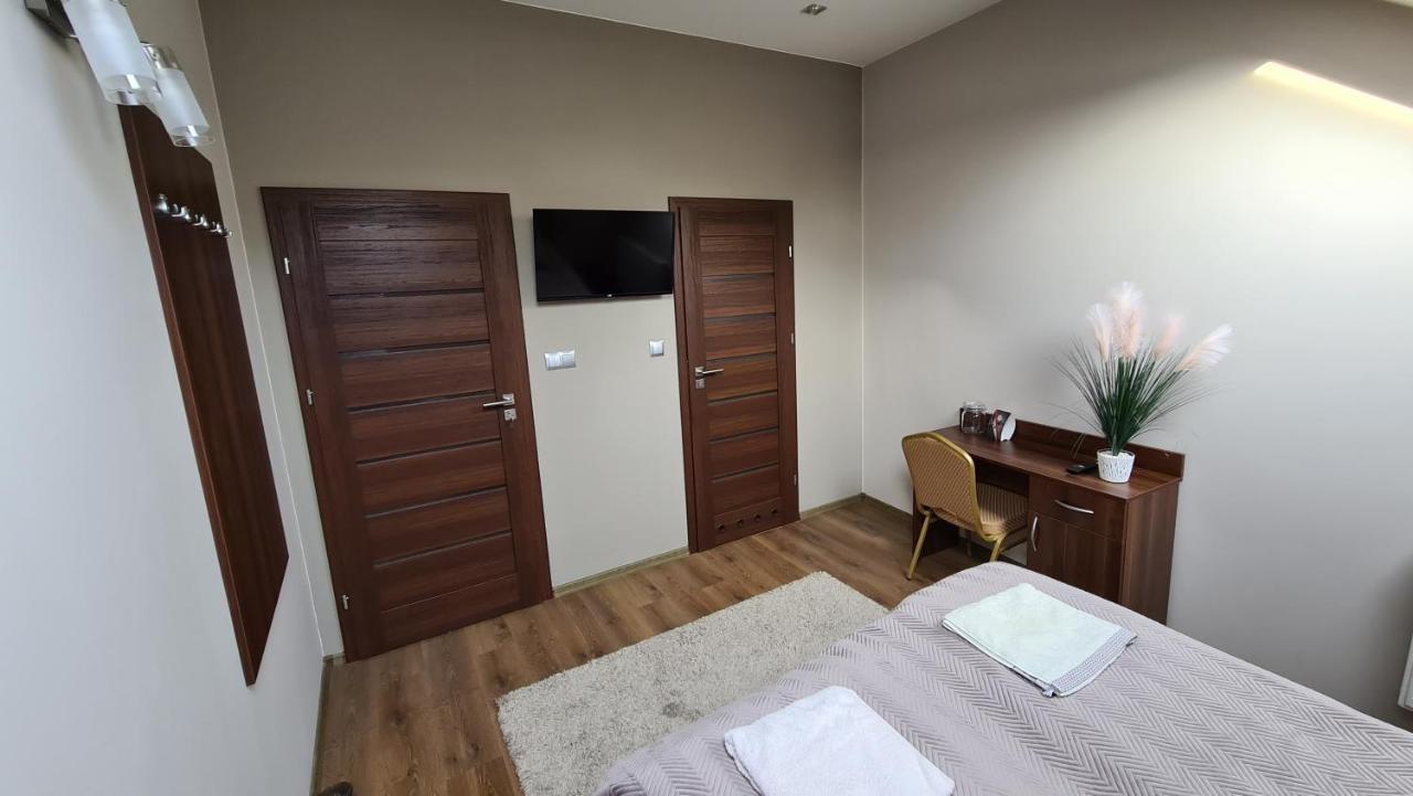 De Facto Bed & Breakfast Zambrow Exterior photo