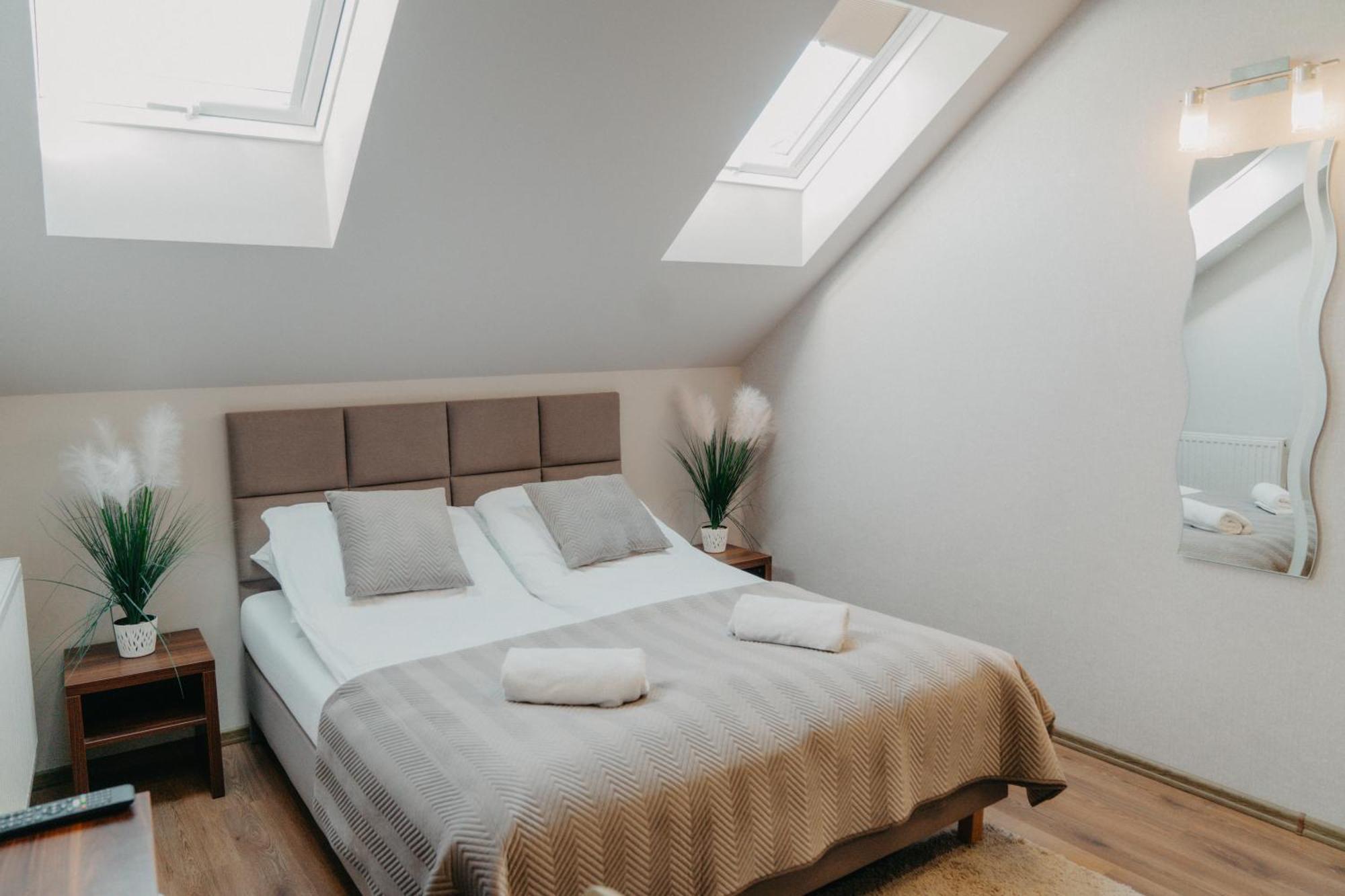 De Facto Bed & Breakfast Zambrow Exterior photo